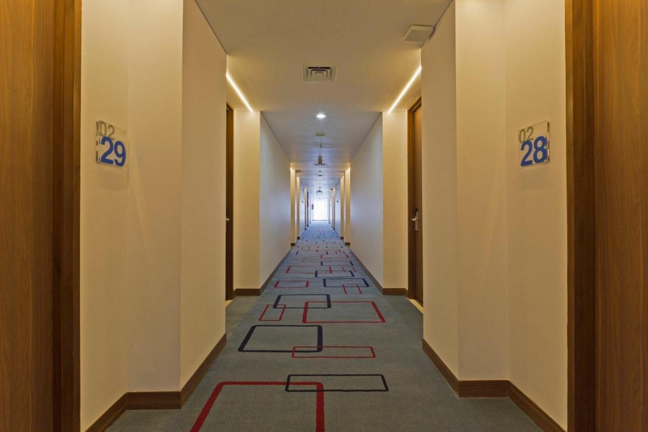 Holiday Inn Express Jakarta Pluit Citygate By Ihg Exterior photo