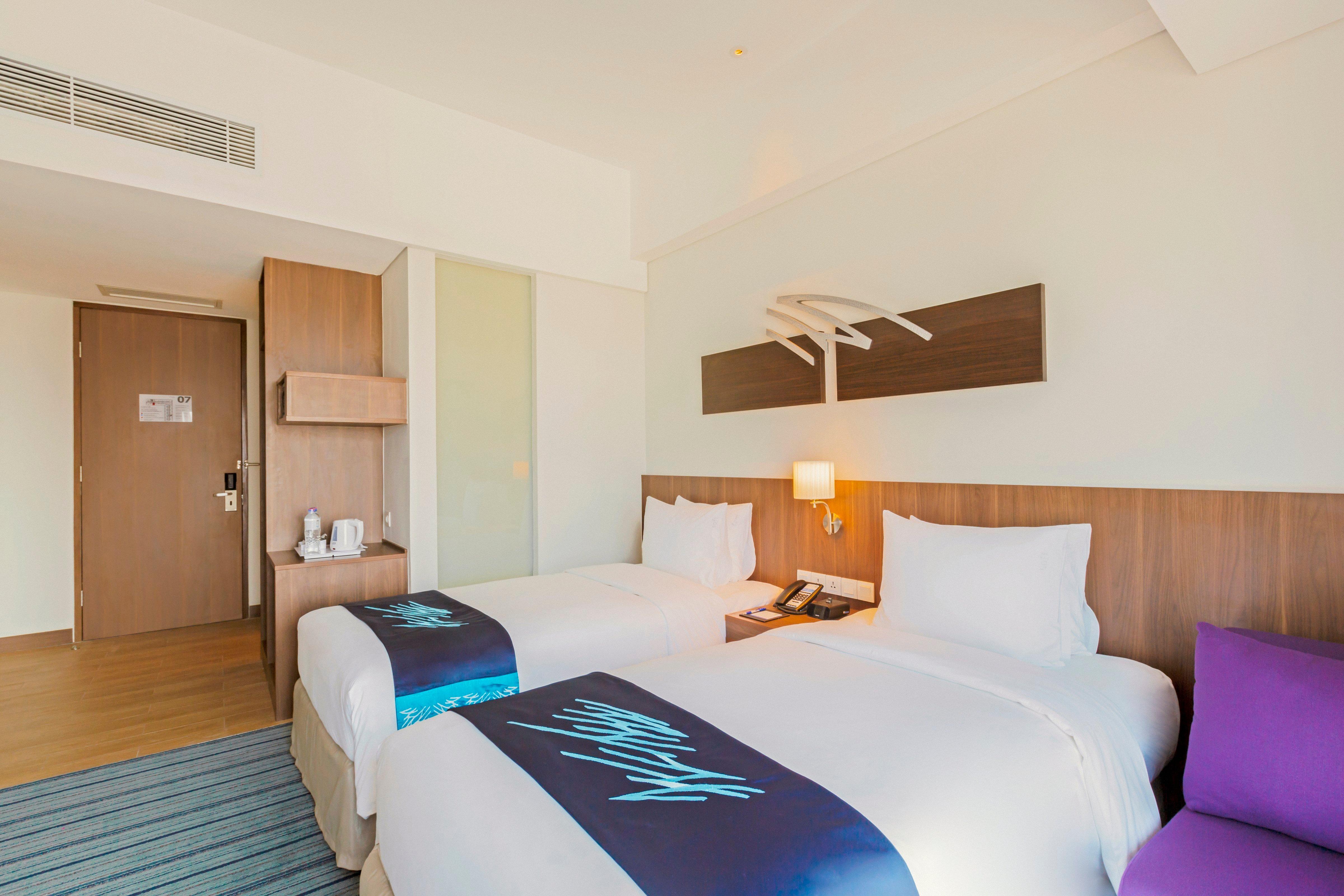 Holiday Inn Express Jakarta Pluit Citygate By Ihg Exterior photo