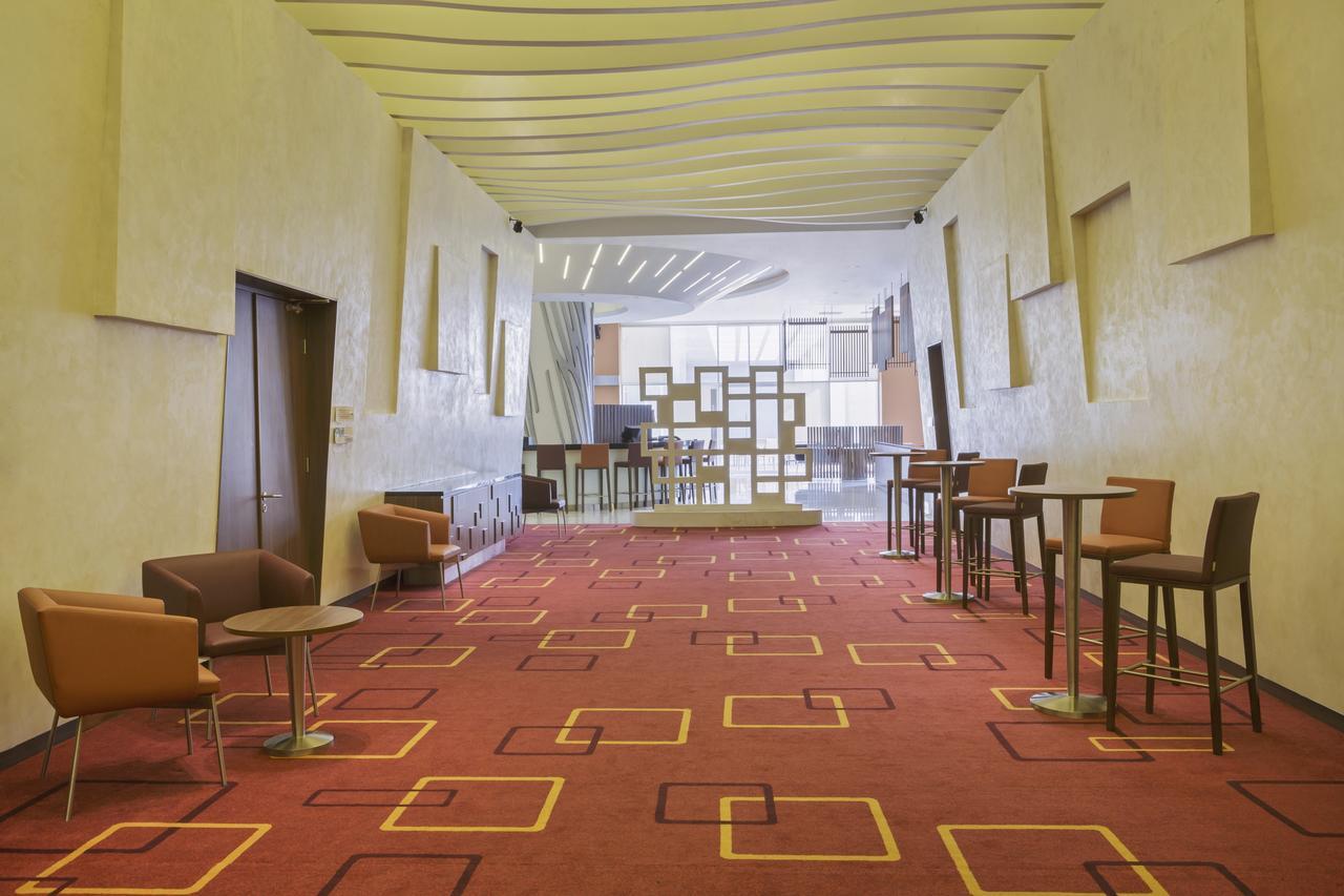 Holiday Inn Express Jakarta Pluit Citygate By Ihg Exterior photo
