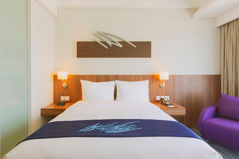 Holiday Inn Express Jakarta Pluit Citygate By Ihg Exterior photo